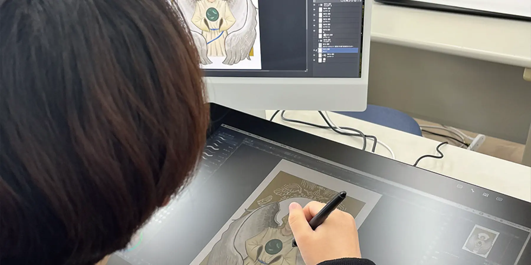 放課後は、みんなで外部制作課題に取り組みます